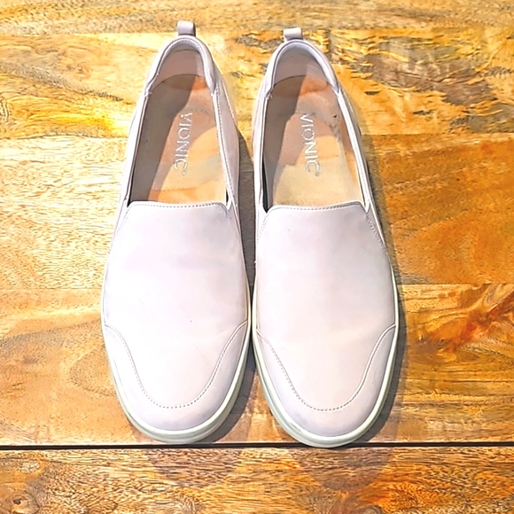 Vionic Penelope Pink Sneaker - Picture 1 of 4